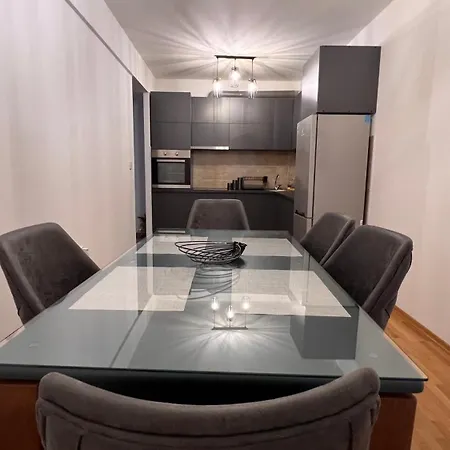 Urbanluxe Rent *