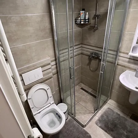 Urbanluxe Rent سكوبجي